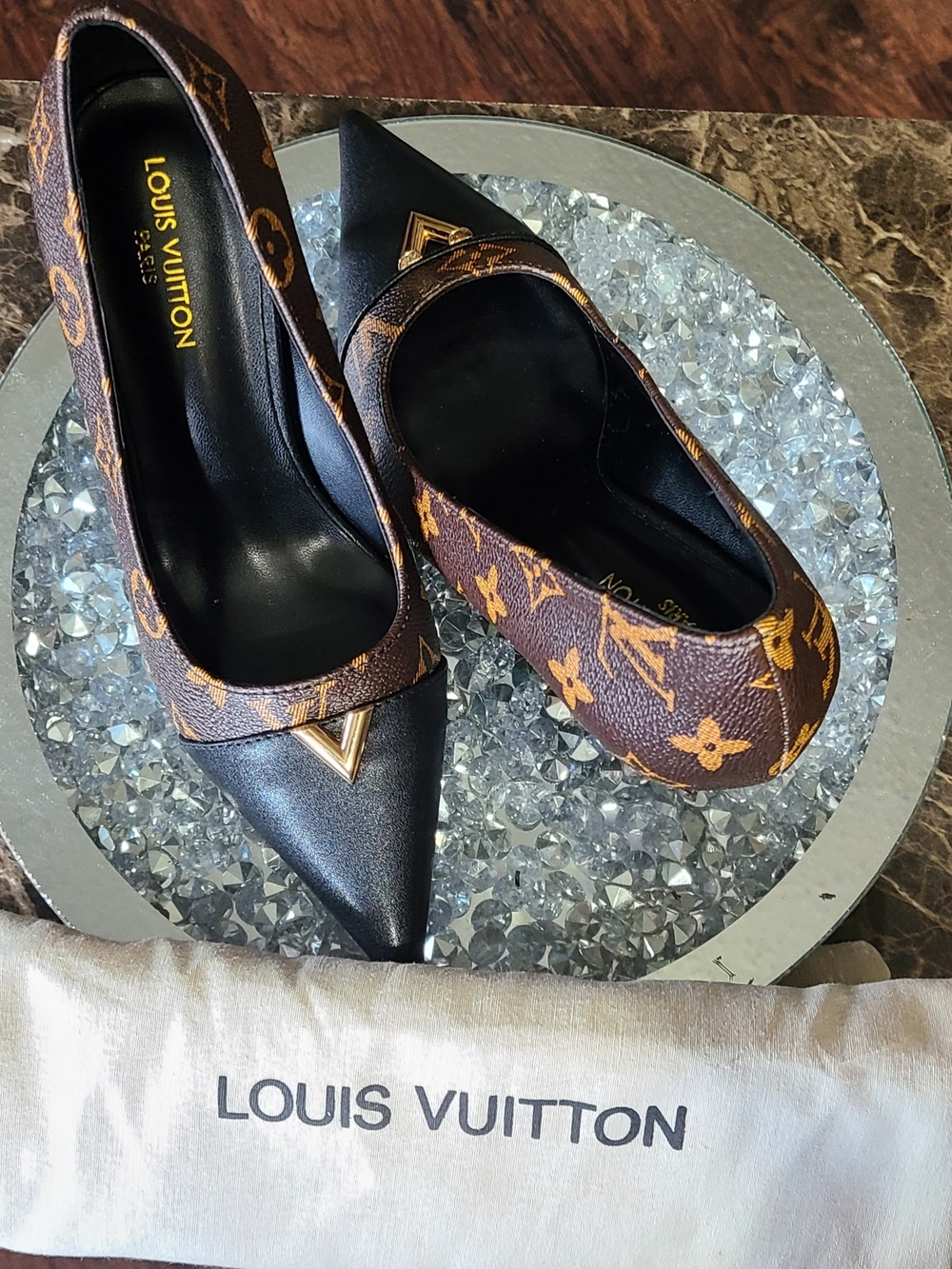 Louis Vuitton Black and Brown Monogram Pointed-Toe Heels - Picture 8 of 9